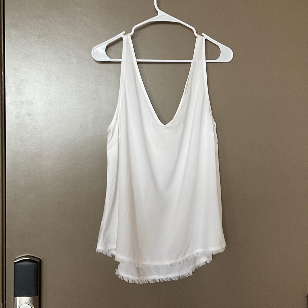 Cloth & Stone White V-Neck Camisole size L